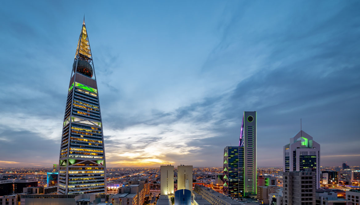 Al Faisaliah tower skyline