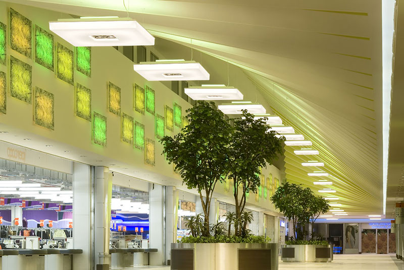 centro-commerciale-cremonapo-lighting-impianti-retail-progettazione-interni