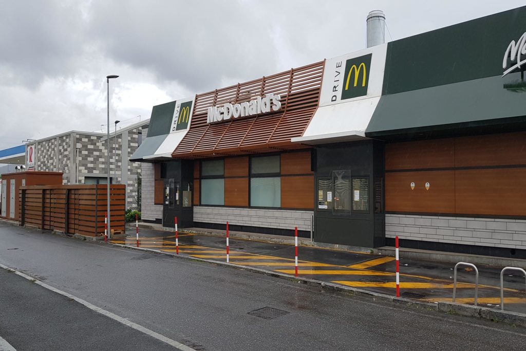 mc-donald-corsia-drive-fast-impianti